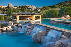 Sardinia, Mediterranean - Hotel La Licciola, windsurf and kitesurf holiday accommodation - pool bar